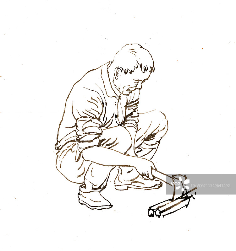 劈木材的男子图片素材