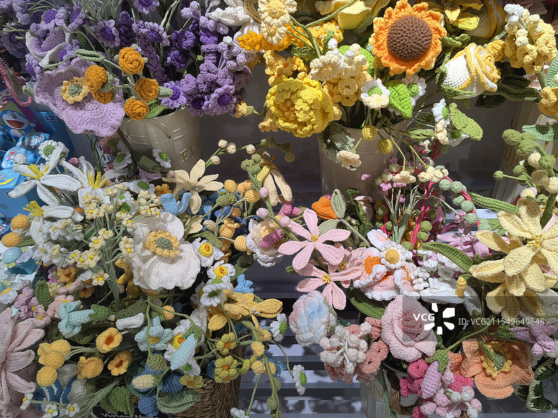 用毛线手工制作的花图片素材