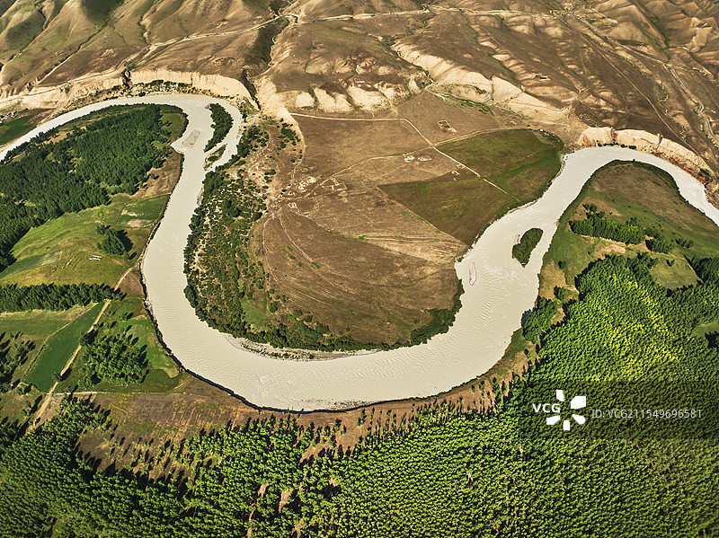新疆琼库什台牛奶河图片素材