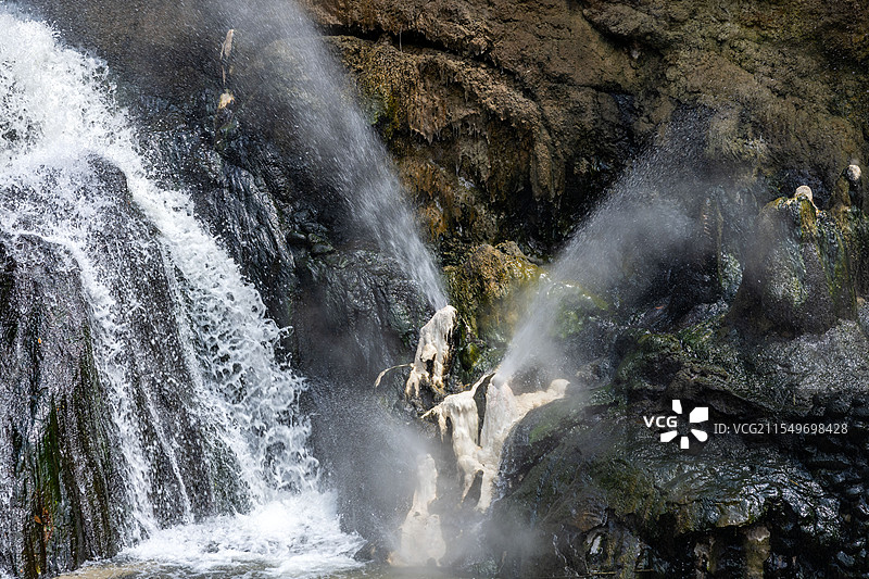 云南腾冲热海喷泉图片素材