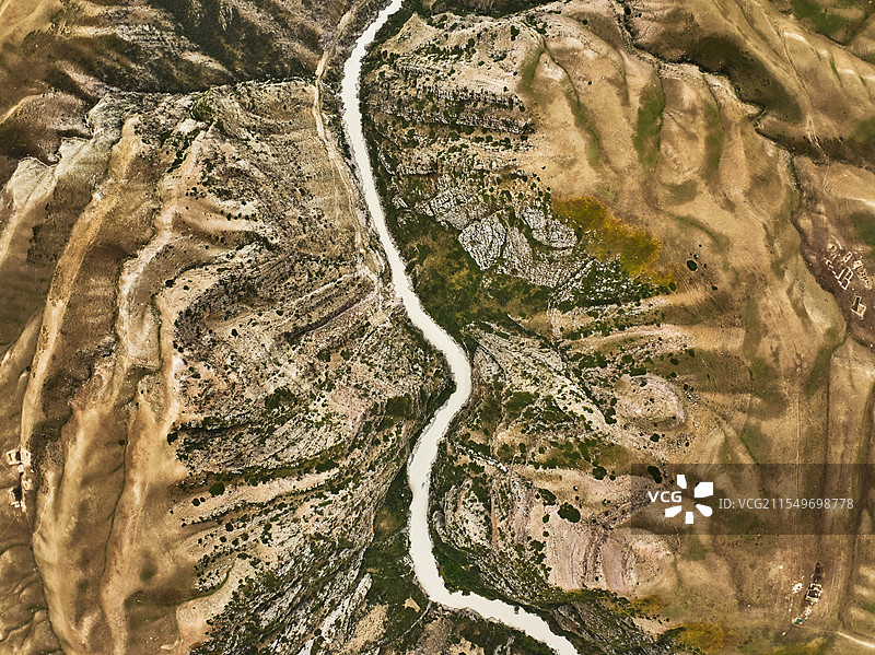 新疆琼库什台牛奶河图片素材