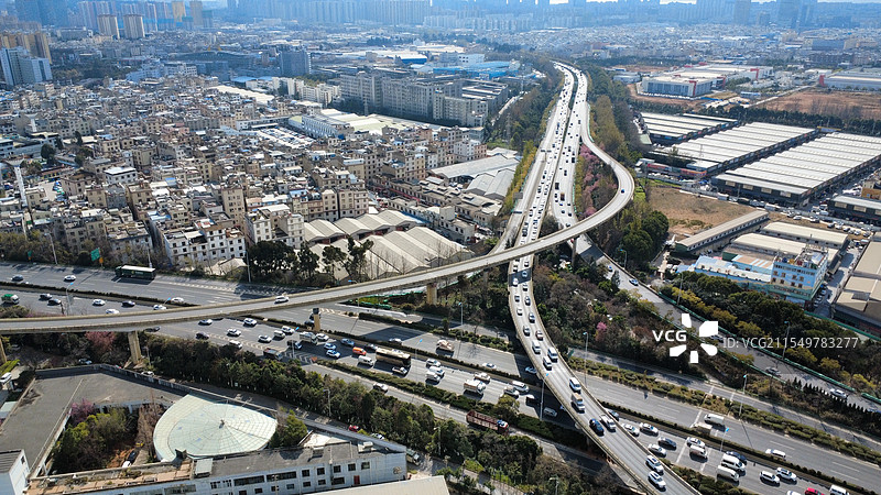 昆玉高速鸣泉枢纽航拍图片素材