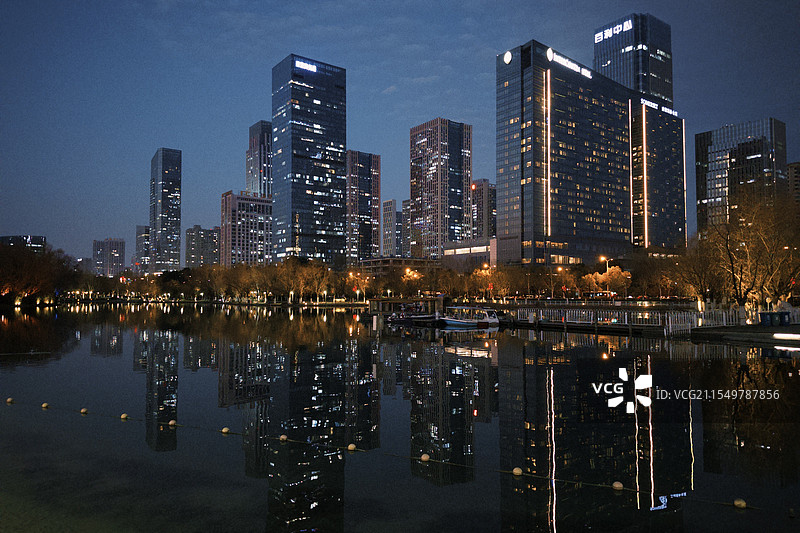 都市倒影图片素材