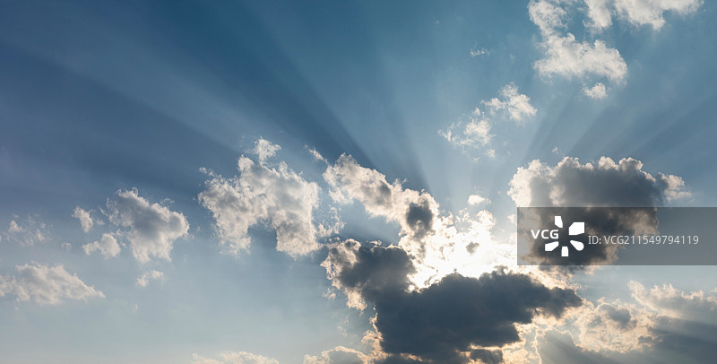 天空霞光云景图片素材