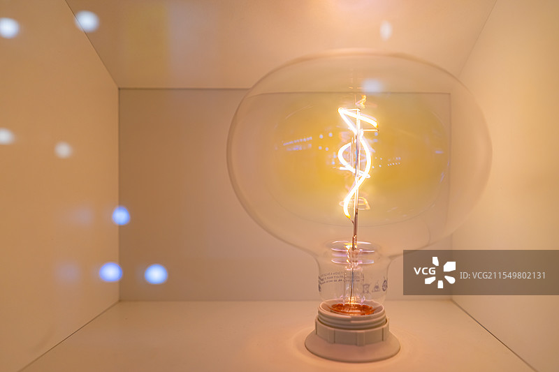 中国房地产城市健康生活拍摄主题，住宅内部环境，家具市场里的各种各样的台灯，室内无人图像摄影图片素材