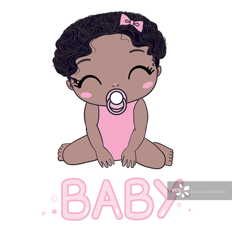 可爱的小女孩坐着微笑，活泼而充满活力。图片素材