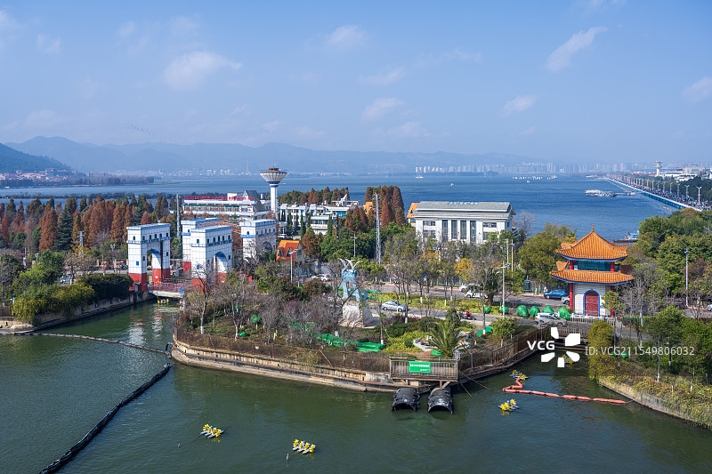 云南昆明 冬季滇池风光 高视角图片素材