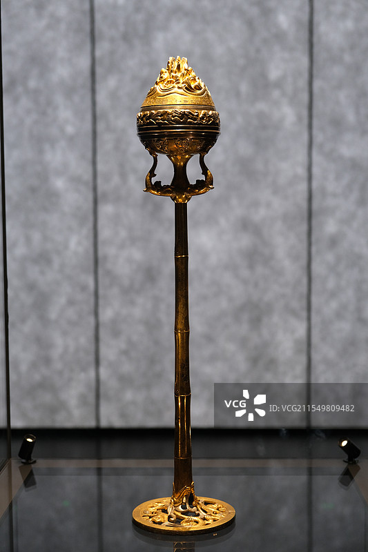 陕西历史博物馆-鎏金银竹节铜熏炉图片素材