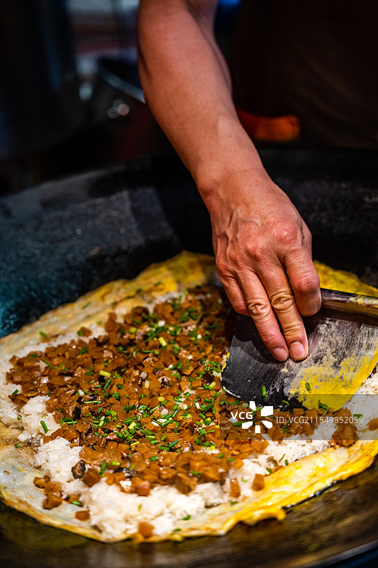 武汉特色美食三鲜豆皮图片素材
