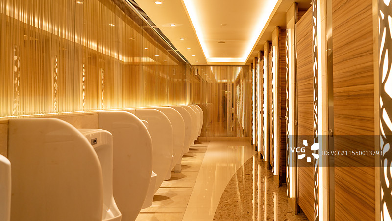 现代卫生间设计舒缓的氛围图片素材