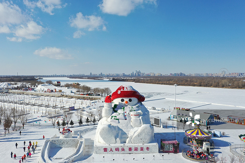 雪人码头图片素材