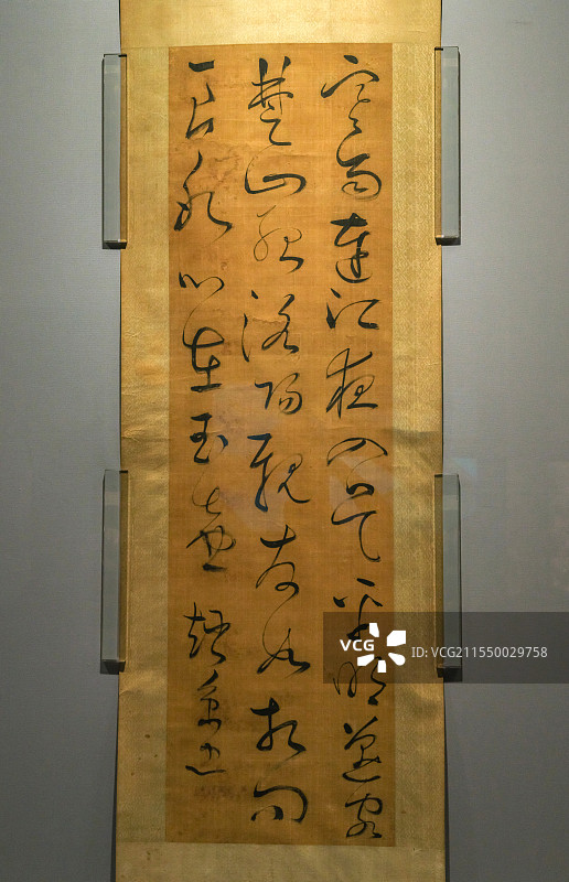 赵秉忠草书王昌龄诗轴 绢本 明代 山东博物馆藏书画精品展图片素材