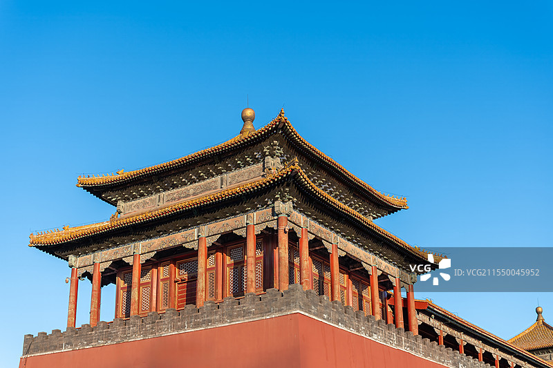 蓝天背景下的故宫午门边楼图片素材