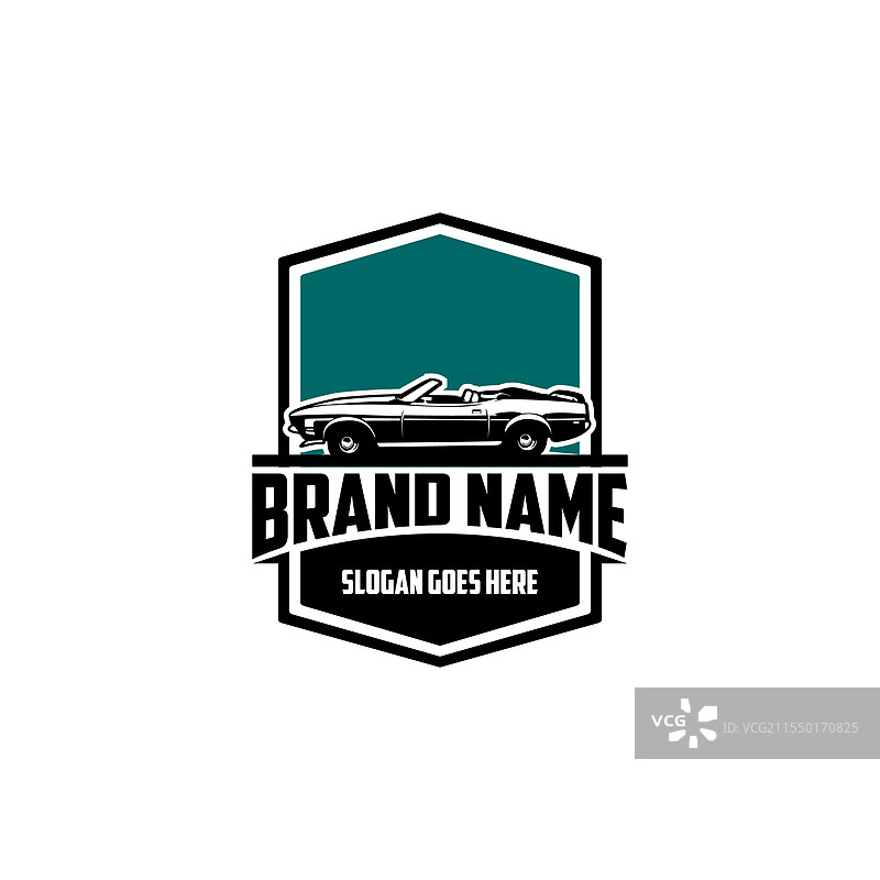 老款福特野马汽车，背景为白色。图片素材