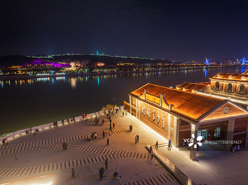 长沙湘江恰同学少年广场夜景图片素材