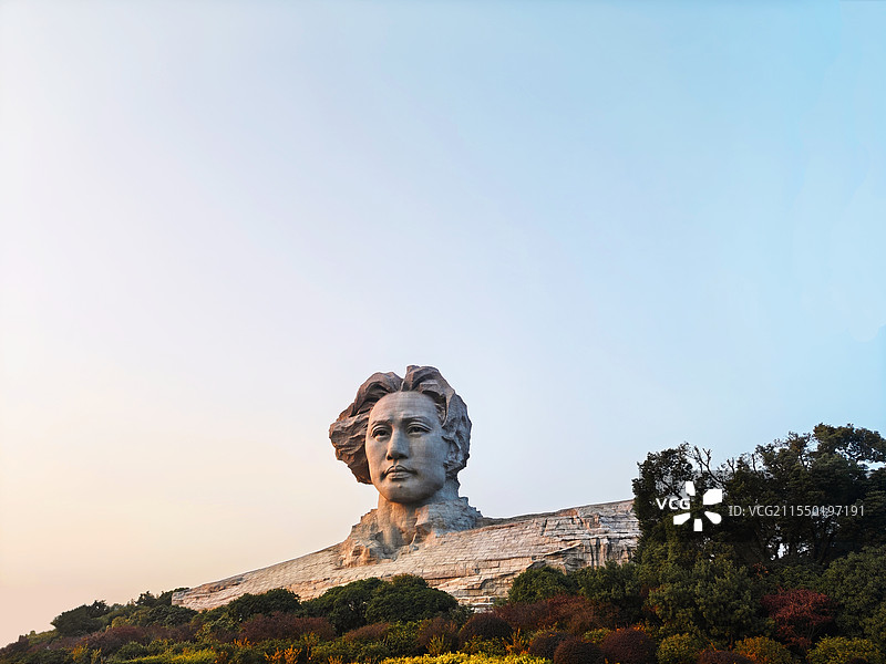 橘子洲毛主席青年雕像图片素材