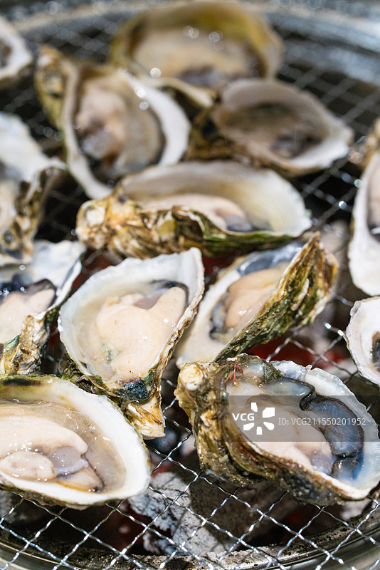 炭烤生蚝图片素材