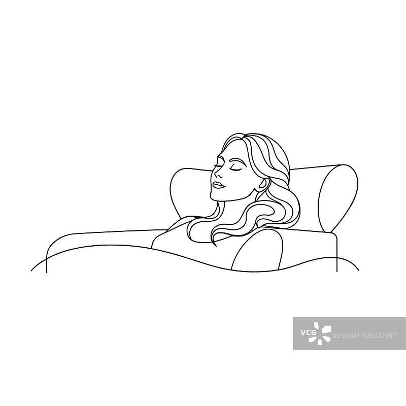 一位女性躺在沙发上，闭着眼睛，显得放松。图片素材