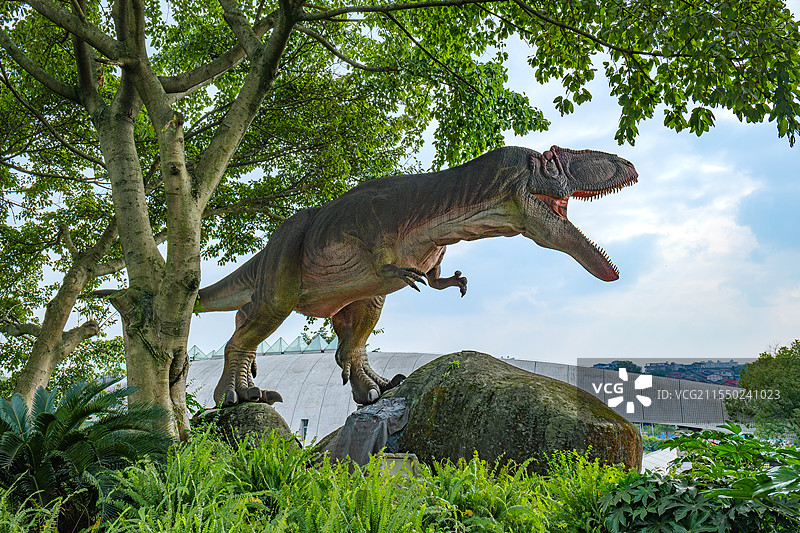 自贡恐龙博物馆的恐龙雕塑图片素材