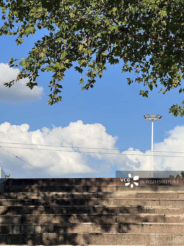 武汉炎热的夏天图片素材