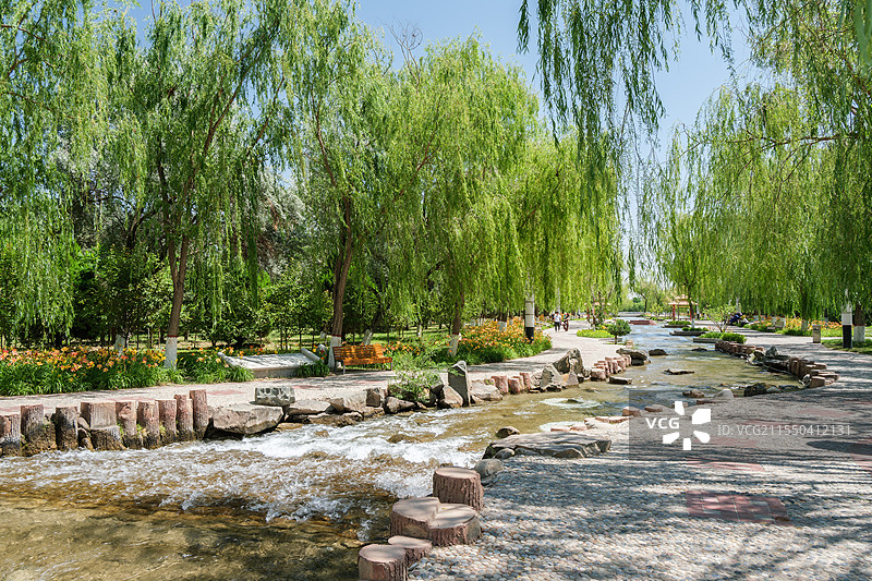 甘肃嘉峪关市东湖生态旅游区城市风光图片素材