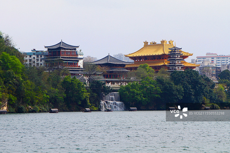 广西柳州柳江边的古建筑图片素材