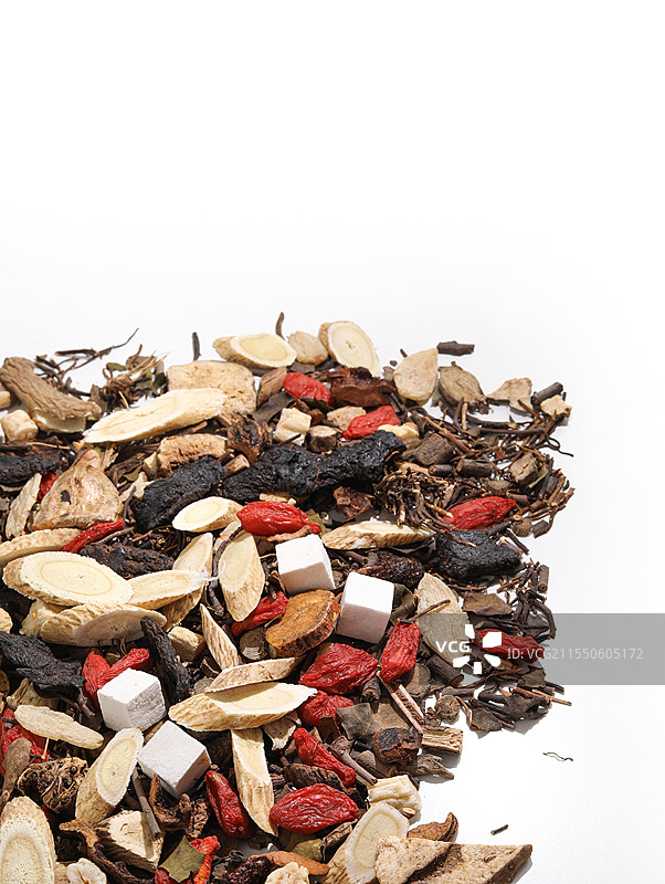 白色背景上的中国传统中医中药材图片素材