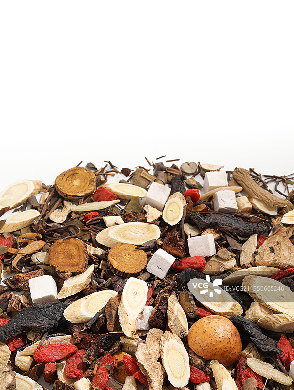 白色背景上的中国传统中医中药材图片素材