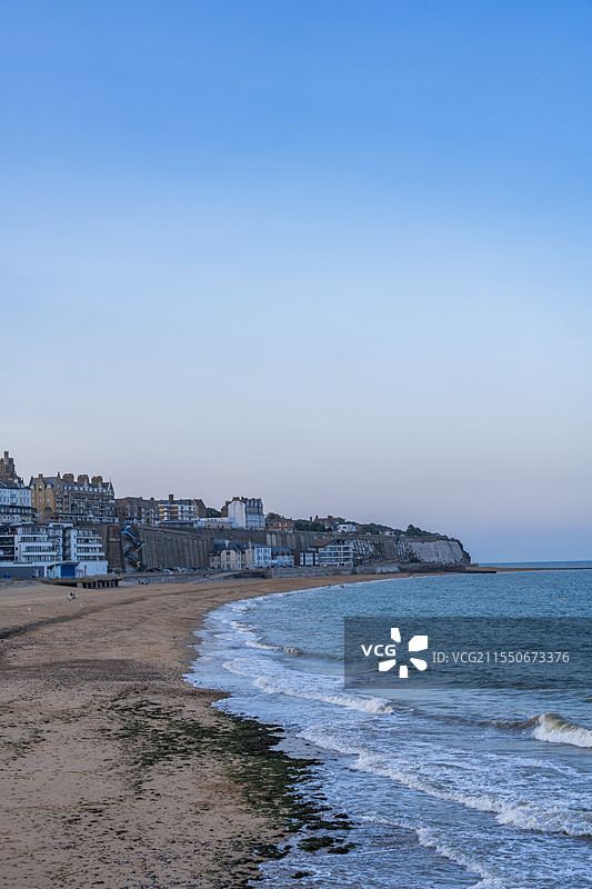 英国东南部小镇拉姆斯盖特港口风光图片素材