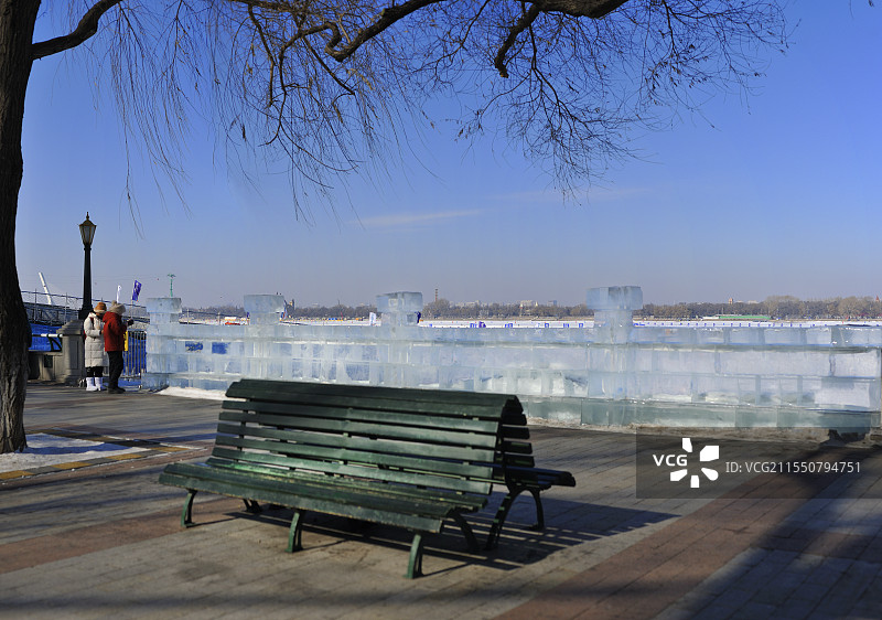 哈尔滨斯大林公园里的冰砖墙图片素材