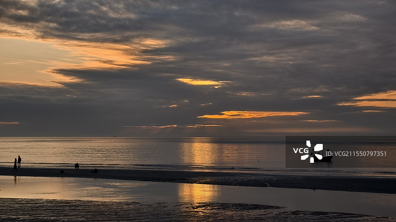 涠洲岛石螺口夕阳图片素材