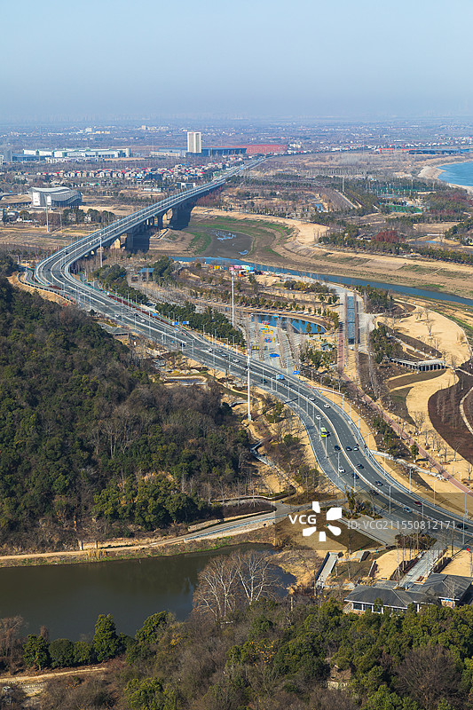 武昌楼矗立于湖北省鄂州市鄂城区西山，巍峨秀挺。登楼远眺，鄂州、黄州景观尽收眼底。万里长江，烟波浩淼。图片素材
