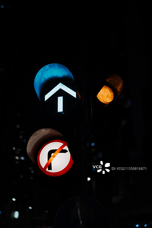 香港街头红绿灯指示灯图片素材