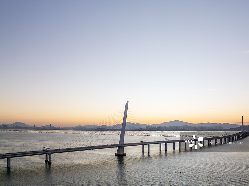 航拍深圳湾大桥日出风光图片素材