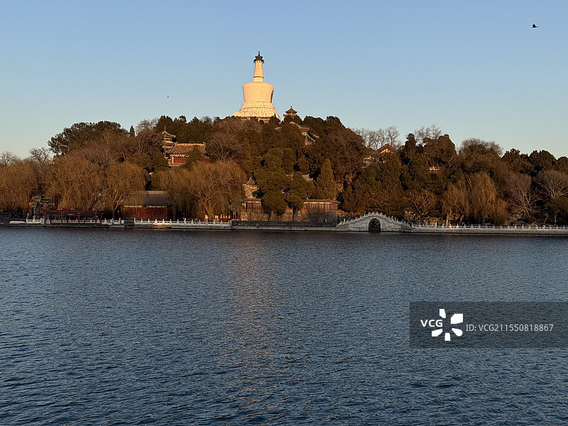 北海公园白塔图片素材