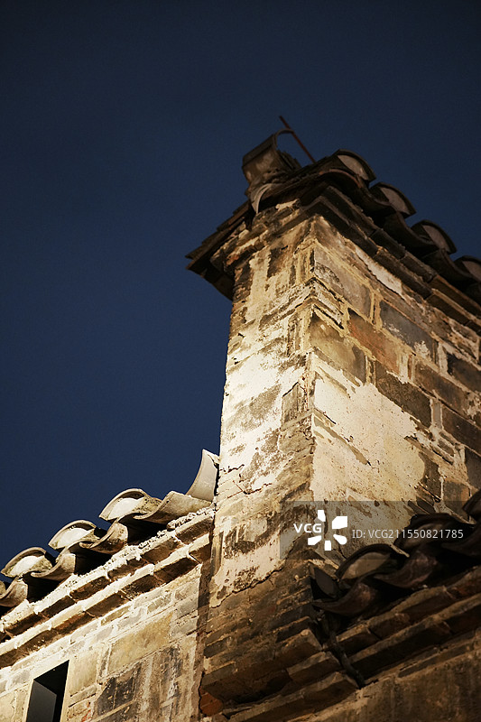 景德镇陶阳里夜间古墙图片素材