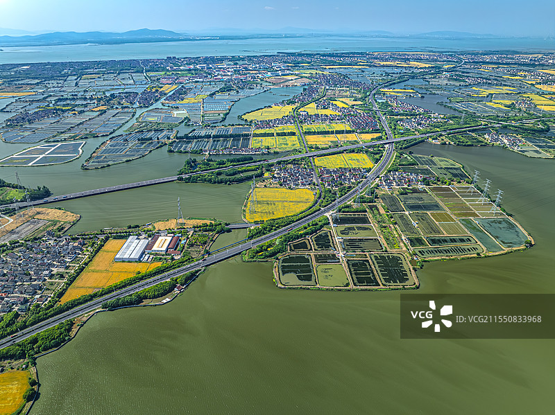 七都镇民字浜村 沪渝高速苏震桃公路 江苏震泽湿地公园 航拍太湖平原田园风光 乡村振兴广阔美景图片素材