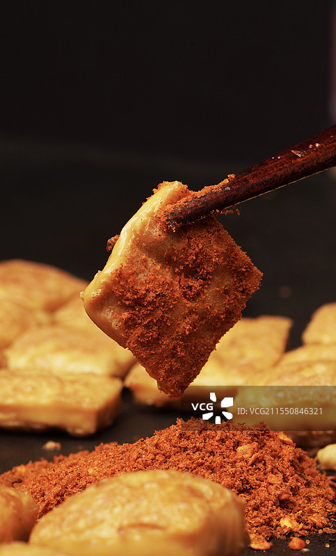 贵州特产 爆浆小豆腐 贵州特色小吃图片素材