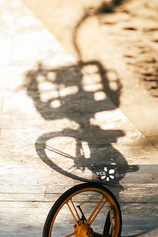 街边的共享单车……图片素材