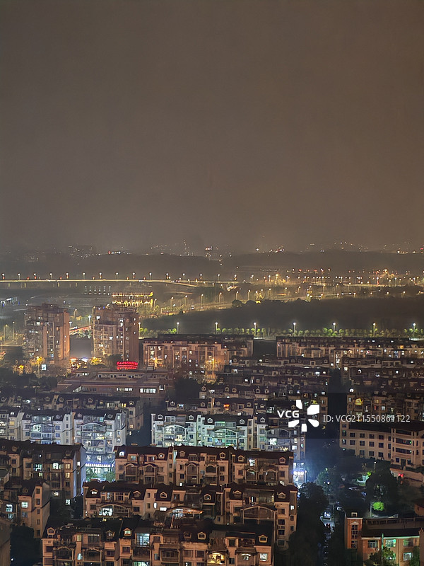 夜幕下的城市图片素材