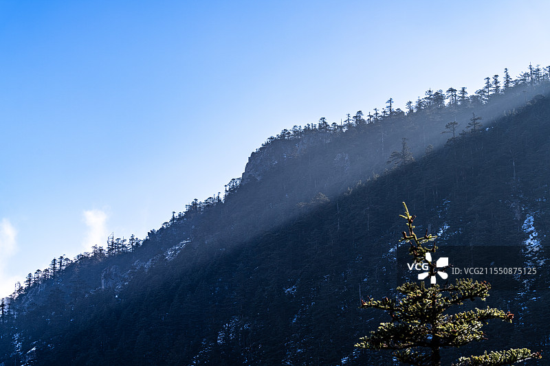 西昌螺髻山海子图片素材