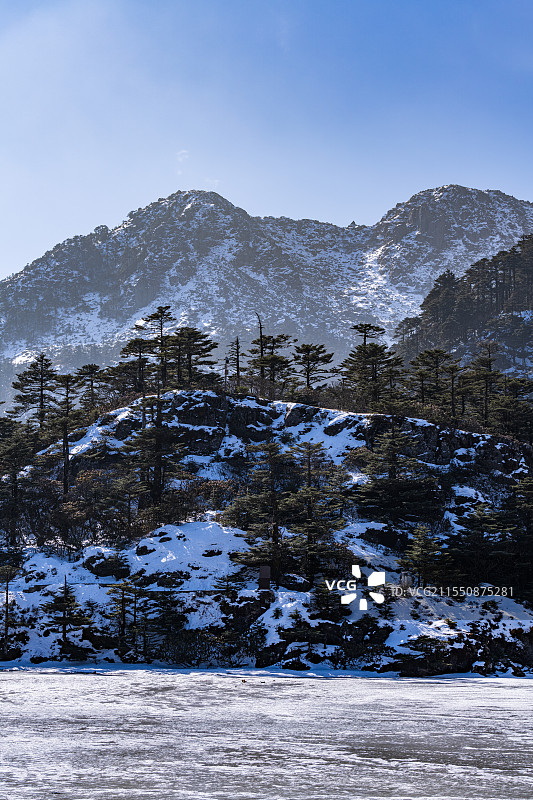 西昌螺髻山海子图片素材