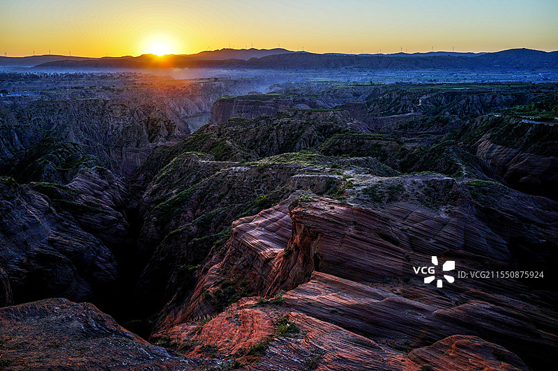 陕西榆林靖边·龙洲丹霞地貌自然景观公园图片素材