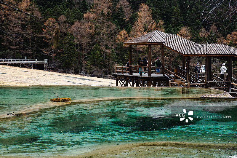 秋冬季黄龙争艳池图片素材