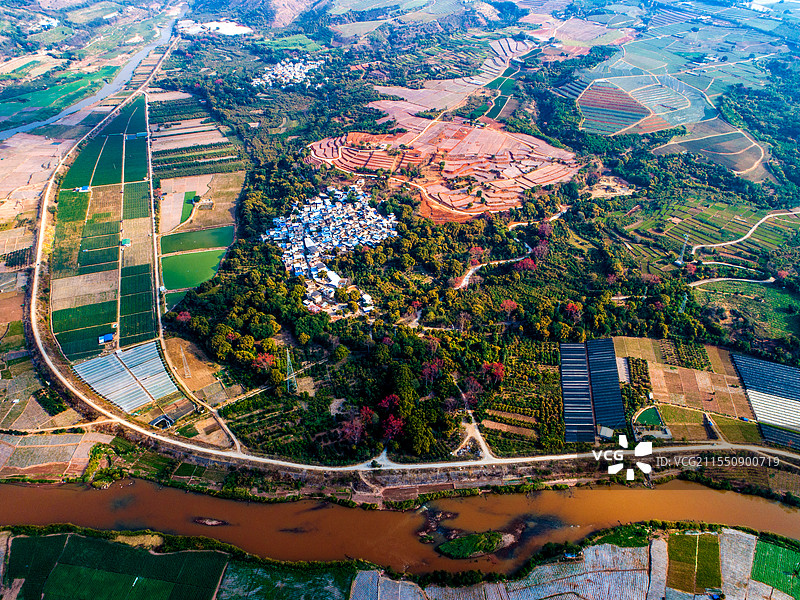 云南省玉溪市元江县傣族村落者嘎村图片素材