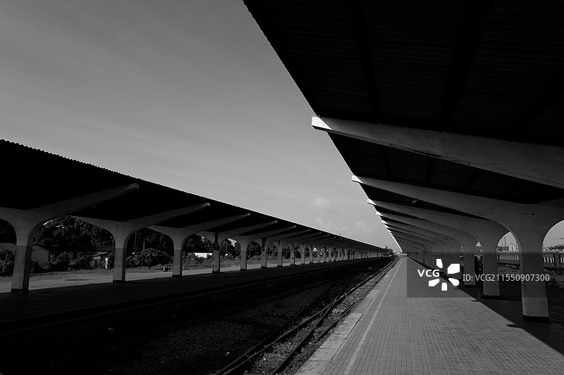 废弃月台图片素材