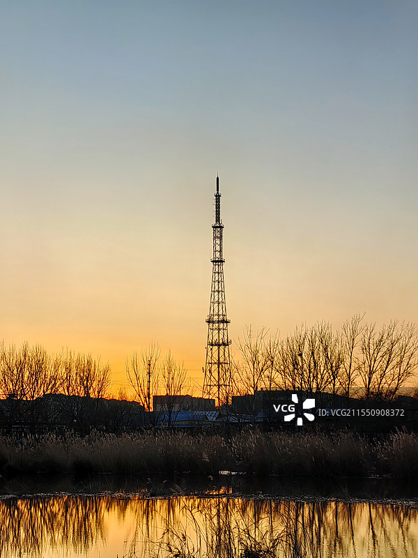 东阿县洛神湖湿地公园落日余晖风景图片素材