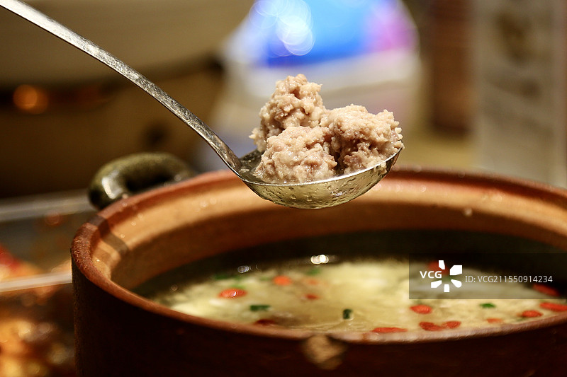 砂锅肉丸汤图片素材