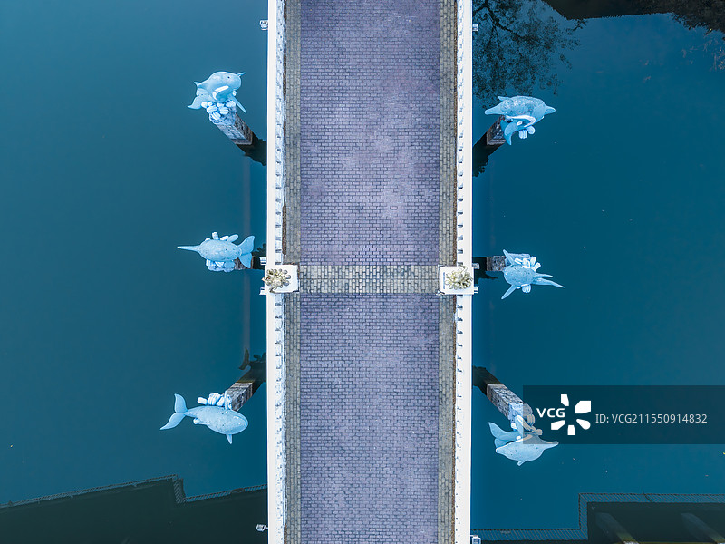 桂林兴安乐满地彩虹桥图片素材