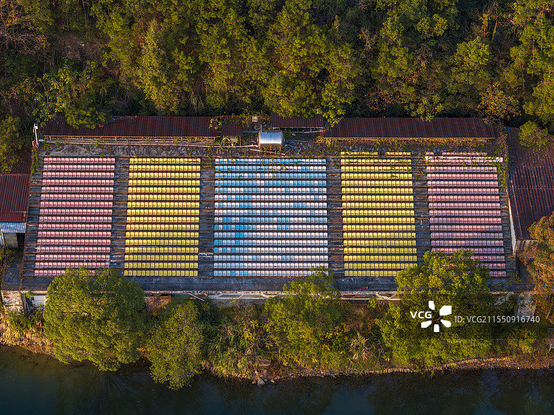 桂林兴安乐满地烟波灵湖看台图片素材